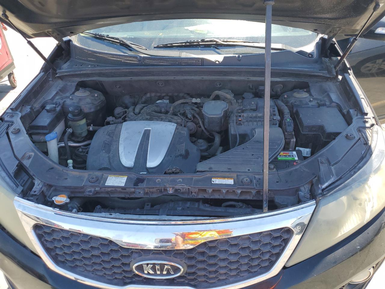 2011 KIA SORENTO
