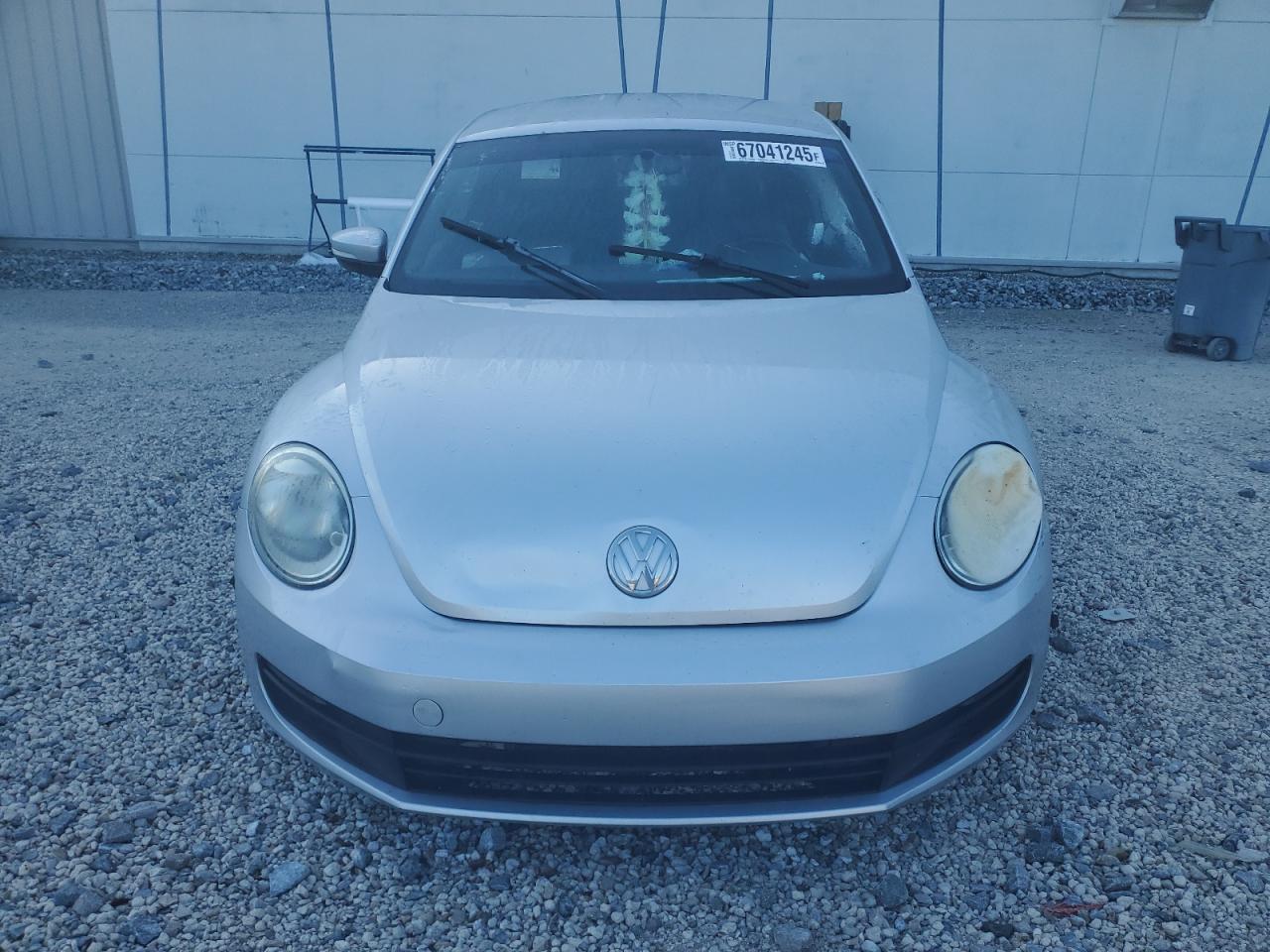 2012 VOLKSWAGEN Beetle