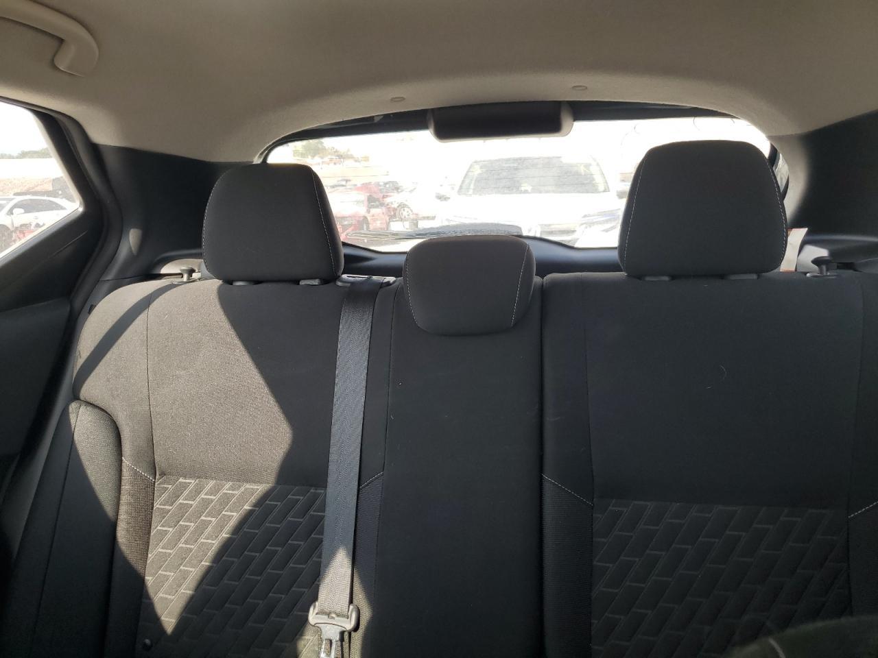 2021 NISSAN KICKS