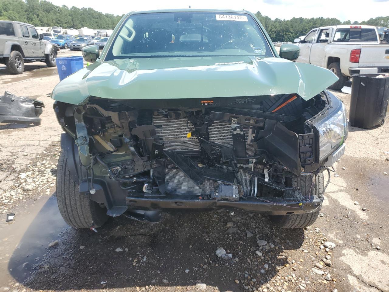 2024 NISSAN Frontier