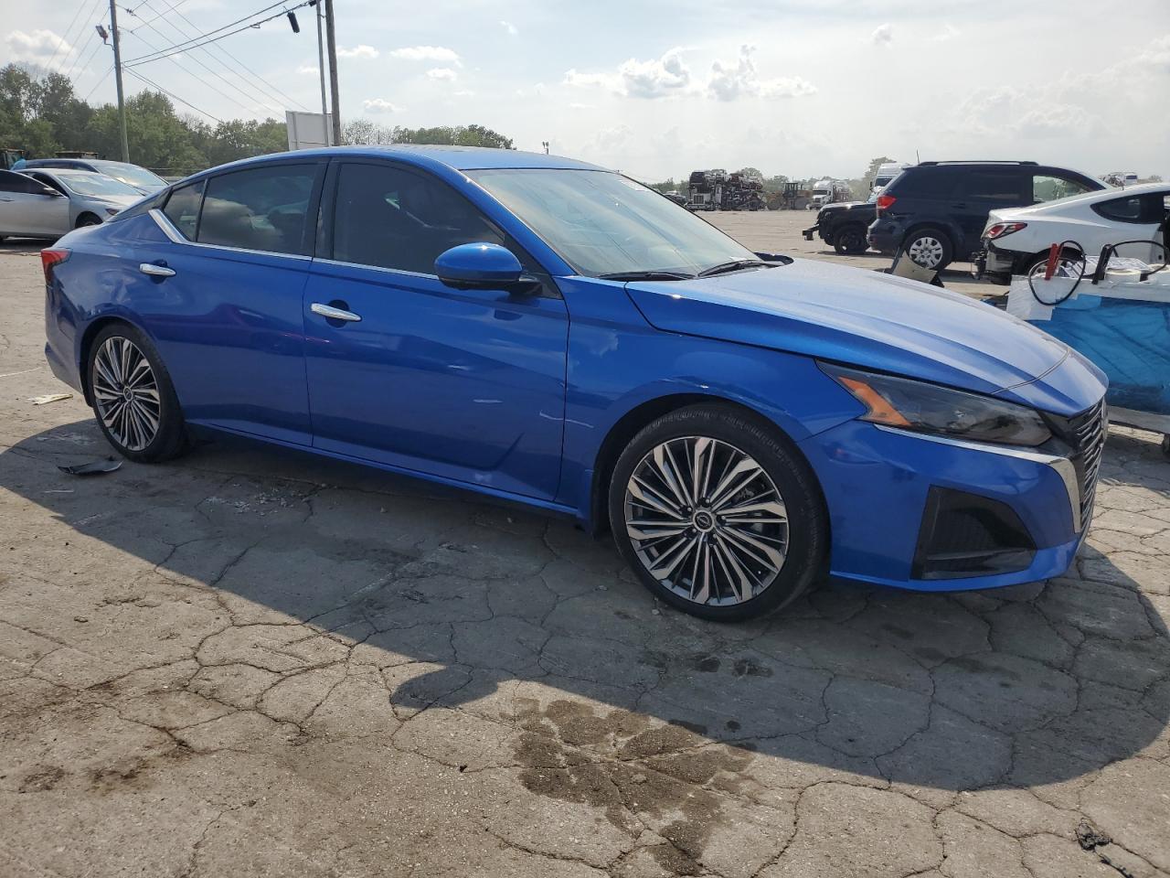 2025 NISSAN ALTIMA