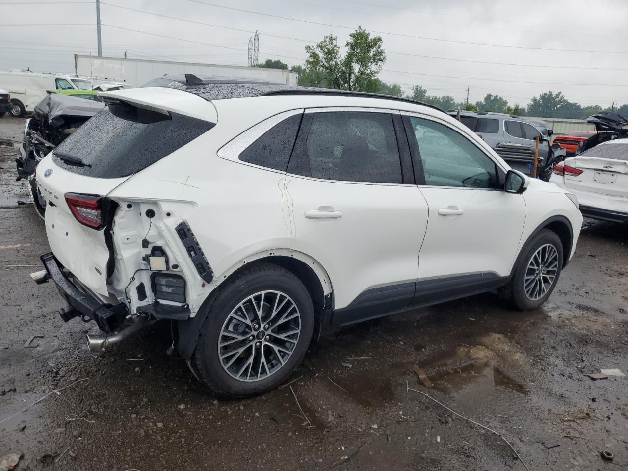 2025 FORD ESCAPE