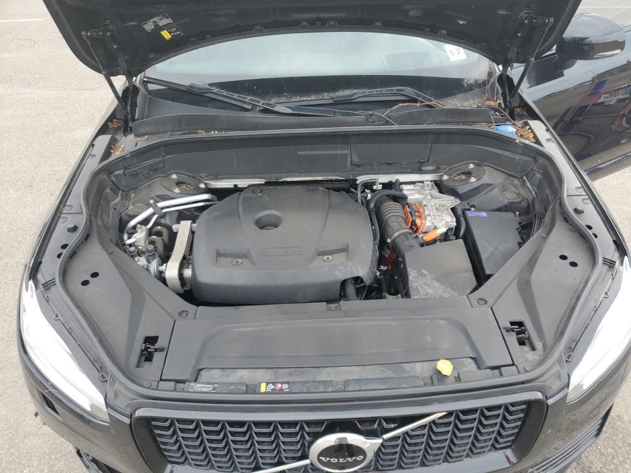2022 VOLVO XC90