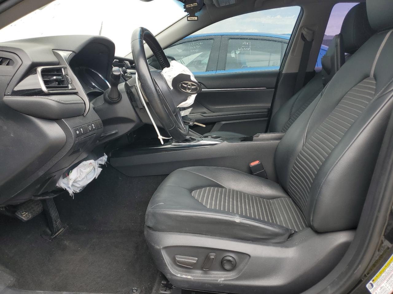 2019 TOYOTA CAMRY