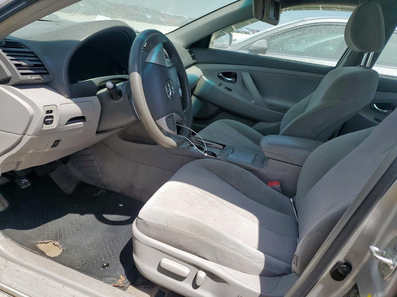 2011 TOYOTA CAMRY