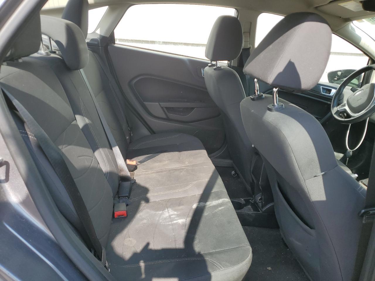2014 FORD Fiesta
