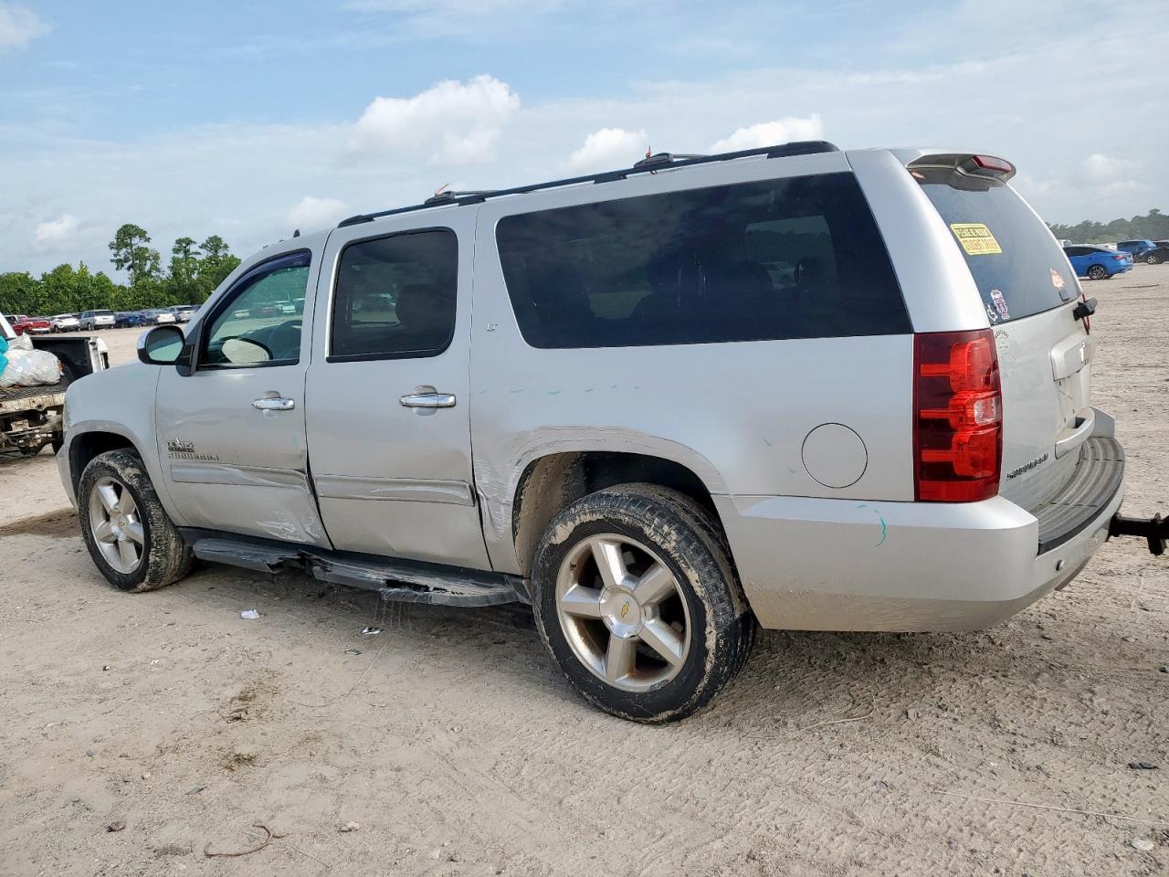 2011 CHEVROLET Suburban