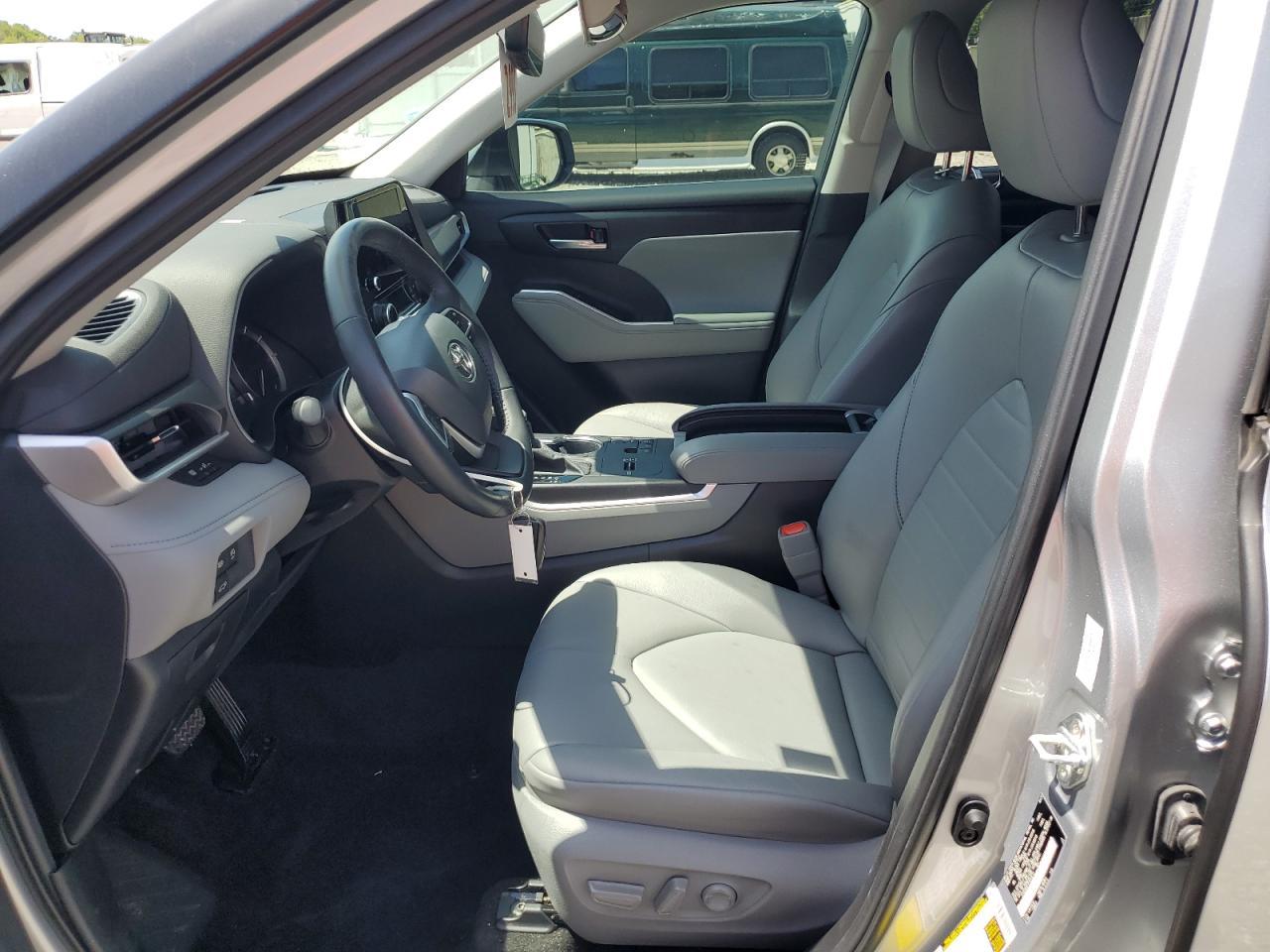 2023 TOYOTA HIGHLANDER