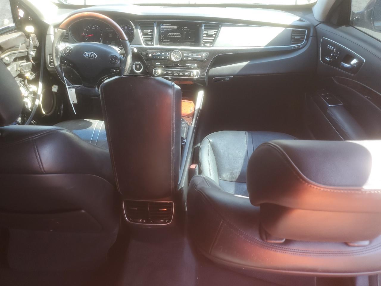 2015 KIA K900
