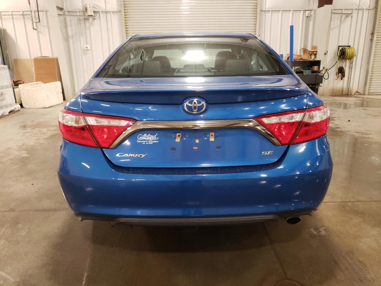 2017 TOYOTA CAMRY