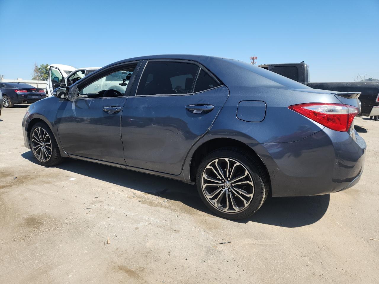 2015 TOYOTA COROLLA