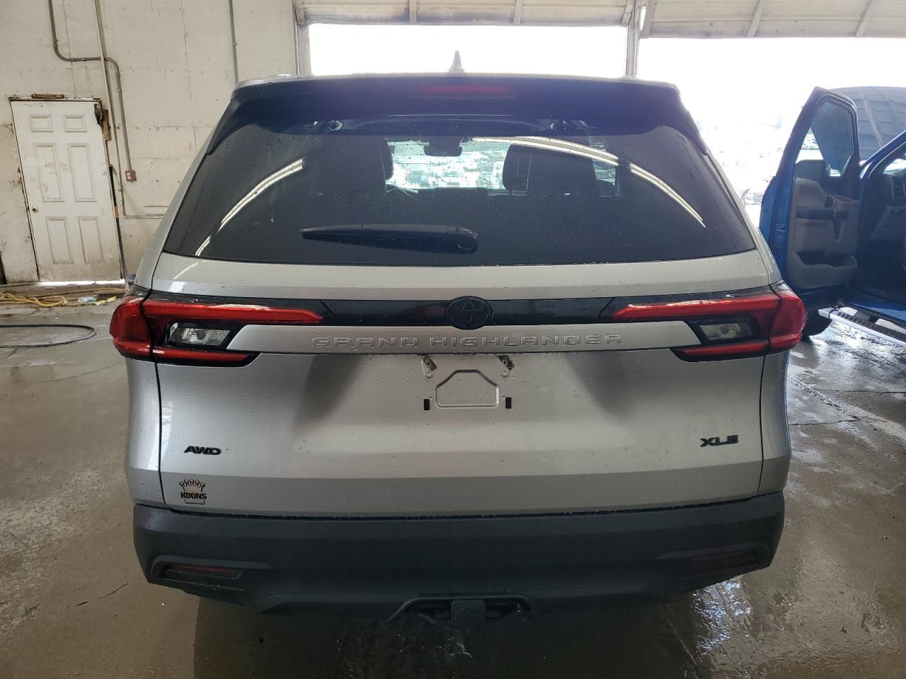 2024 TOYOTA HIGHLANDER