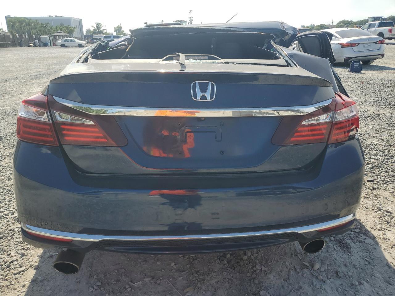 2017 HONDA ACCORD