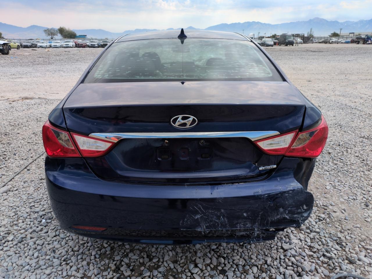 2011 HYUNDAI SONATA