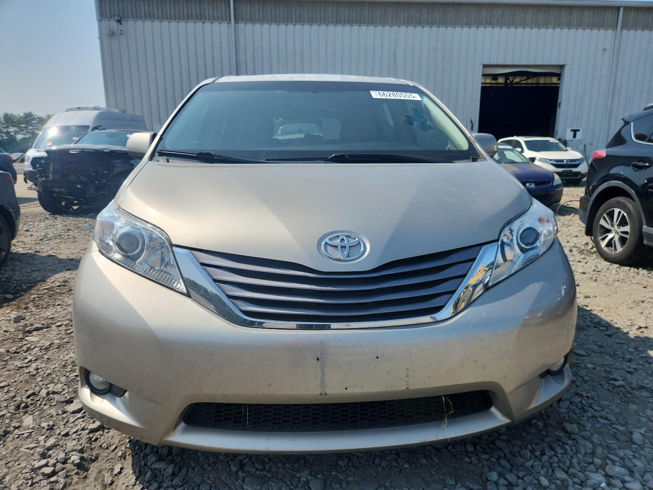2017 TOYOTA SIENNA