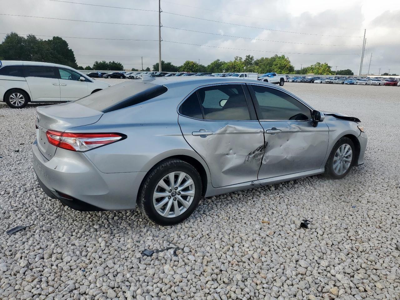 2019 TOYOTA CAMRY