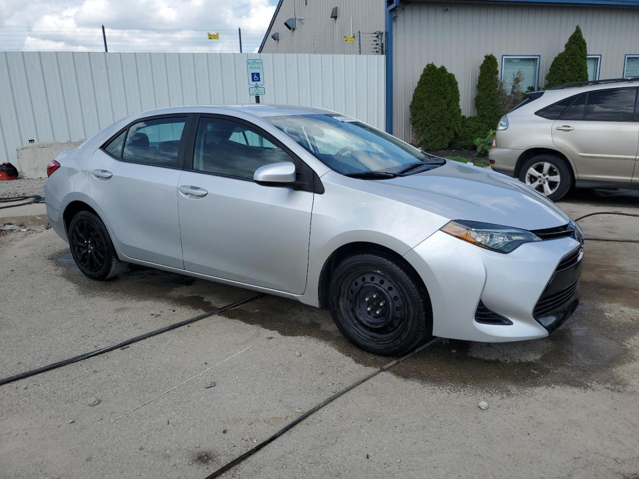 2018 TOYOTA COROLLA