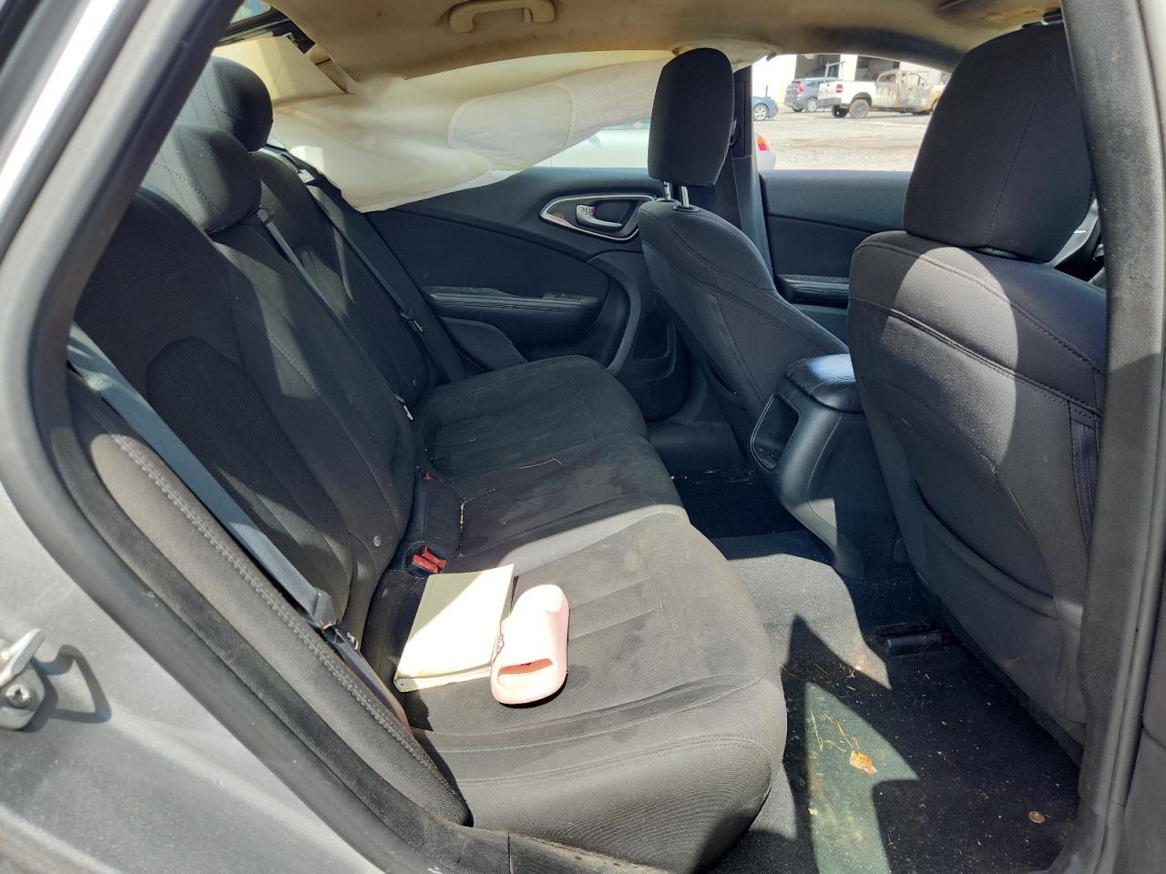2015 CHRYSLER 200