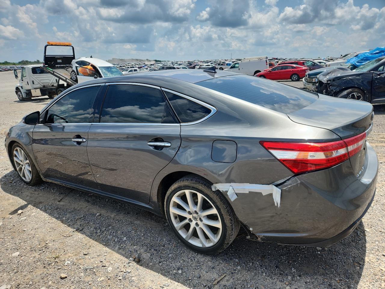 2014 TOYOTA Avalon