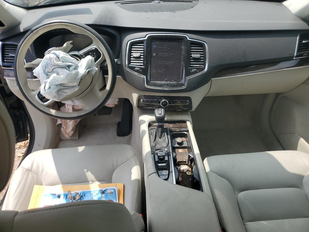2016 VOLVO XC90