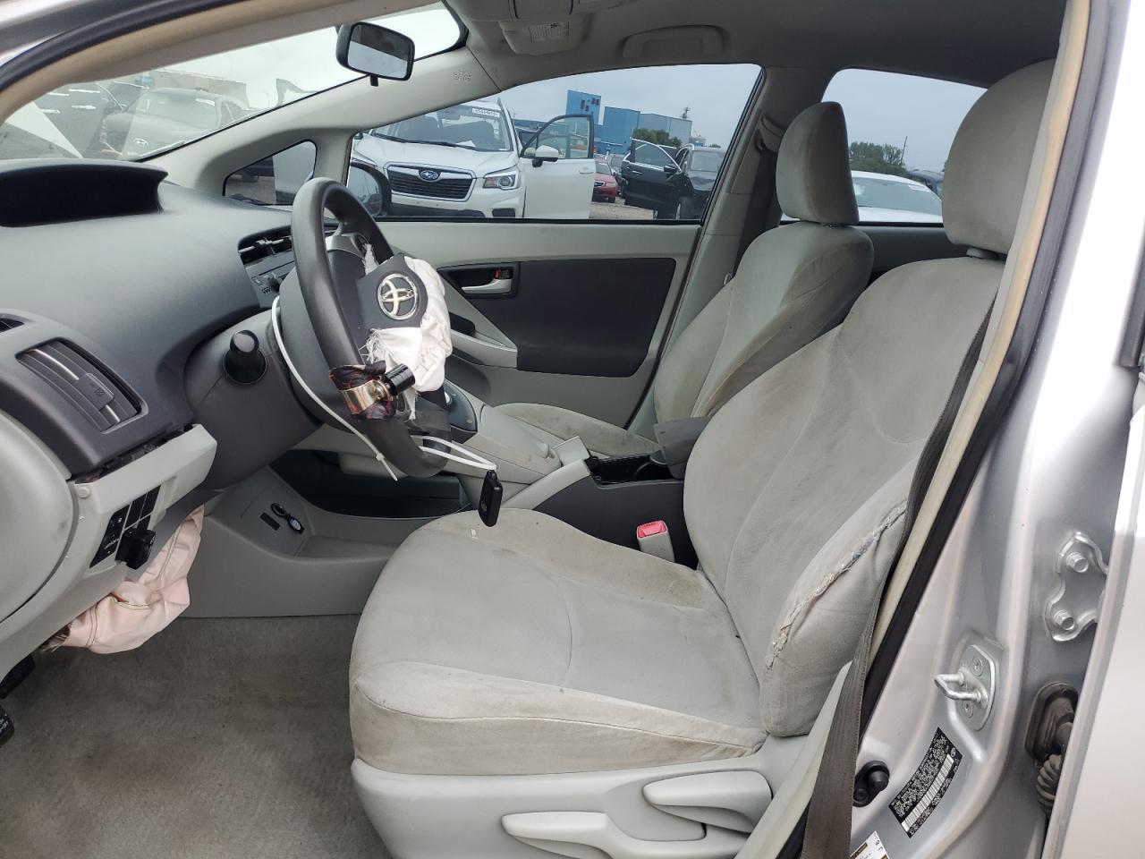 2011 TOYOTA PRIUS