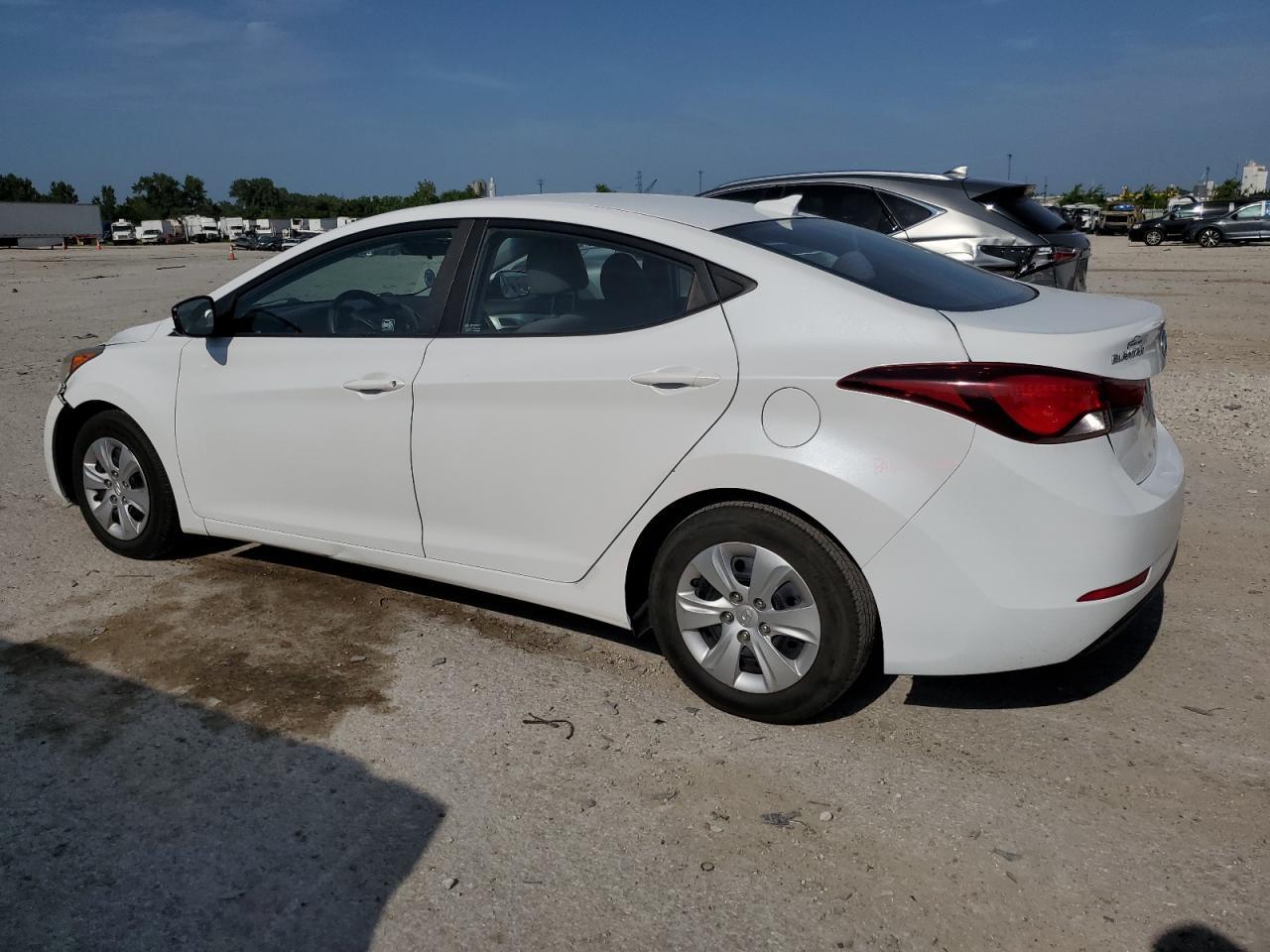 2016 HYUNDAI ELANTRA