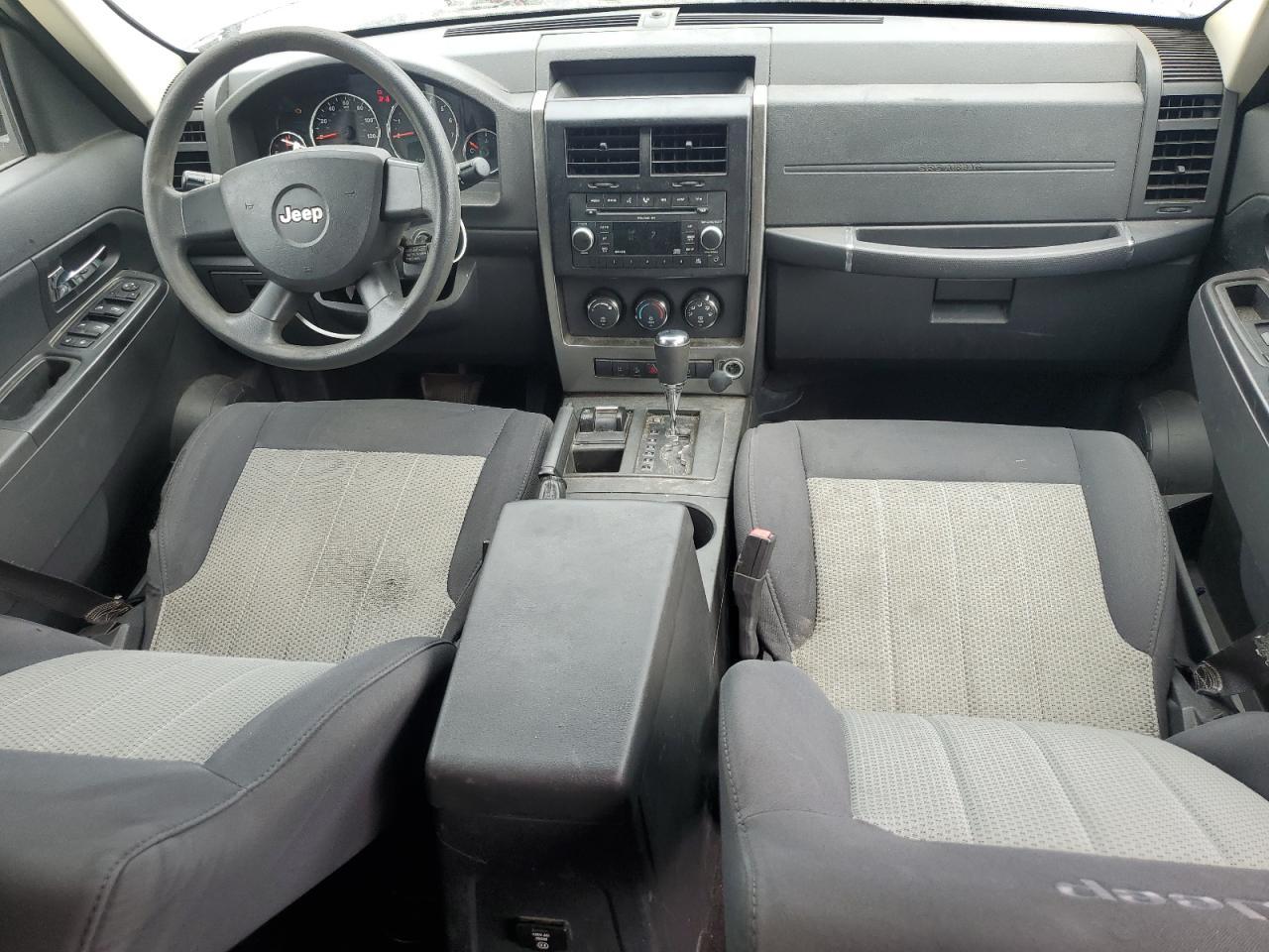 2009 JEEP Liberty