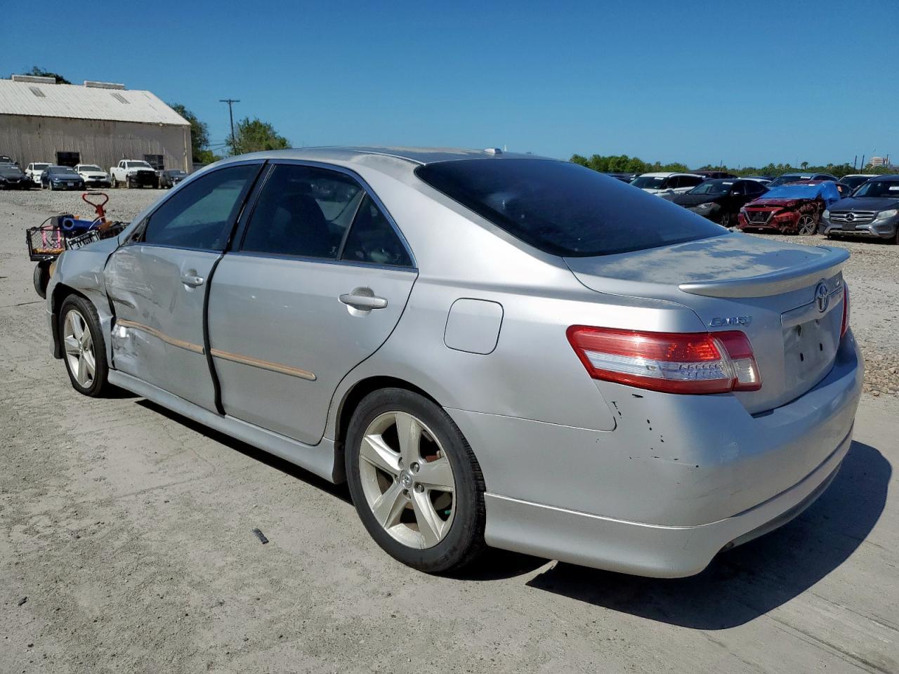 2011 TOYOTA CAMRY