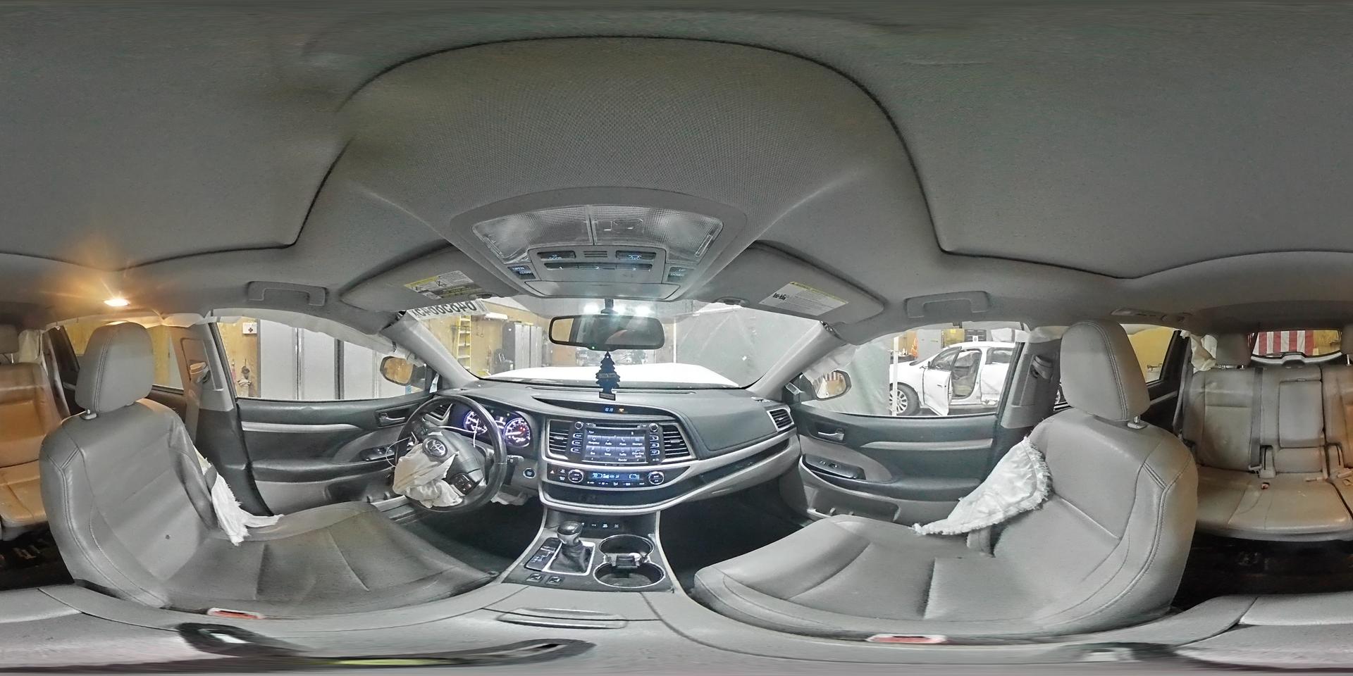 2016 TOYOTA HIGHLANDER