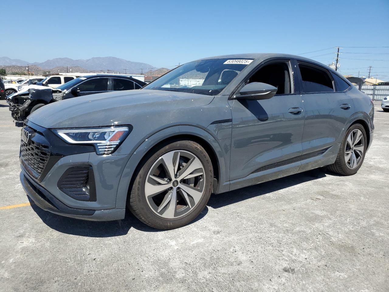 2024 AUDI Q8