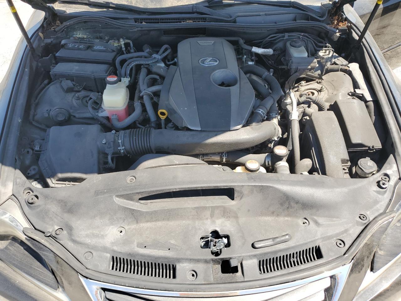 2016 LEXUS IS 200t