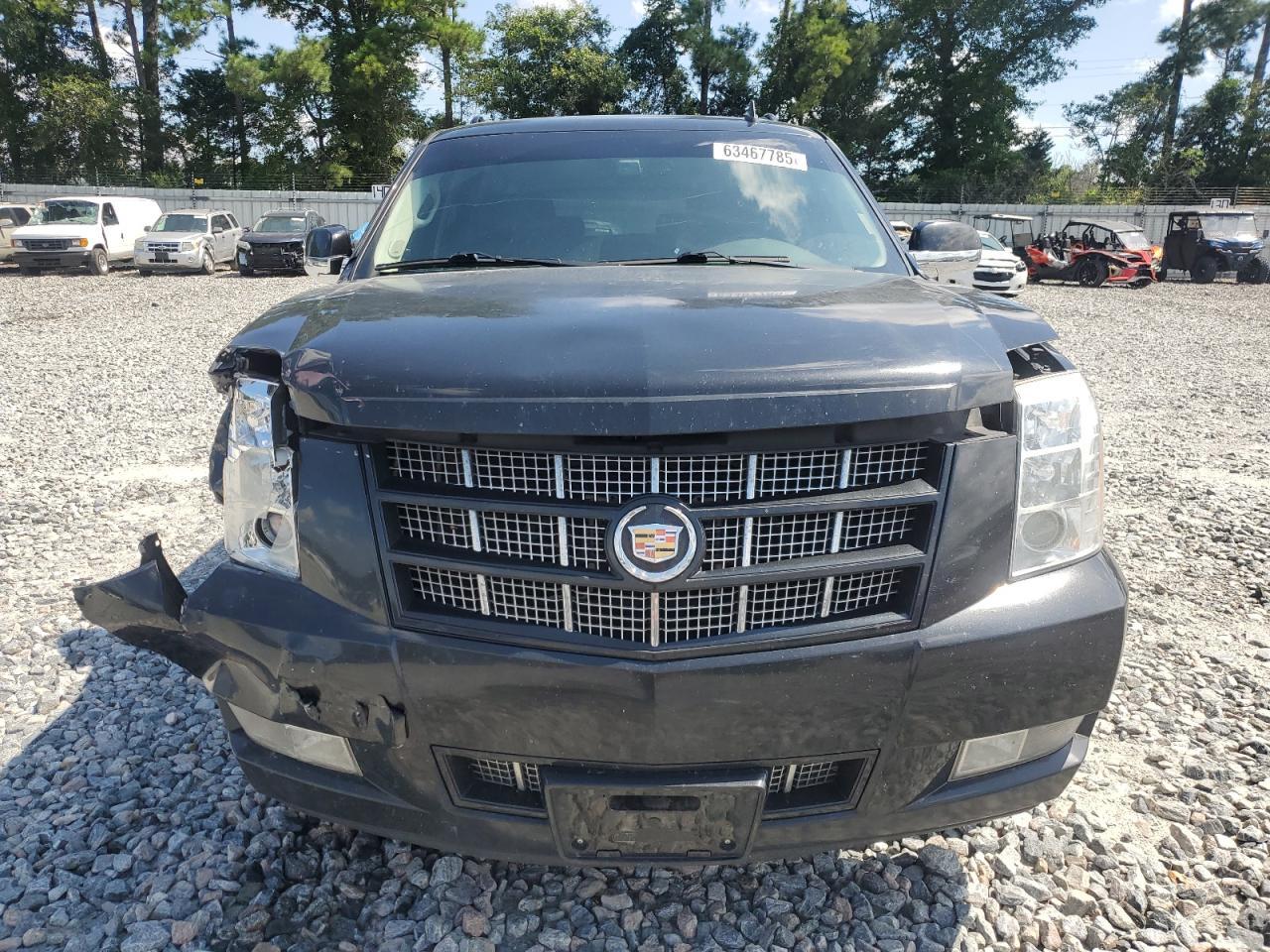 2013 CADILLAC ESCALADE