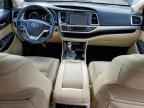 2016 TOYOTA HIGHLANDER