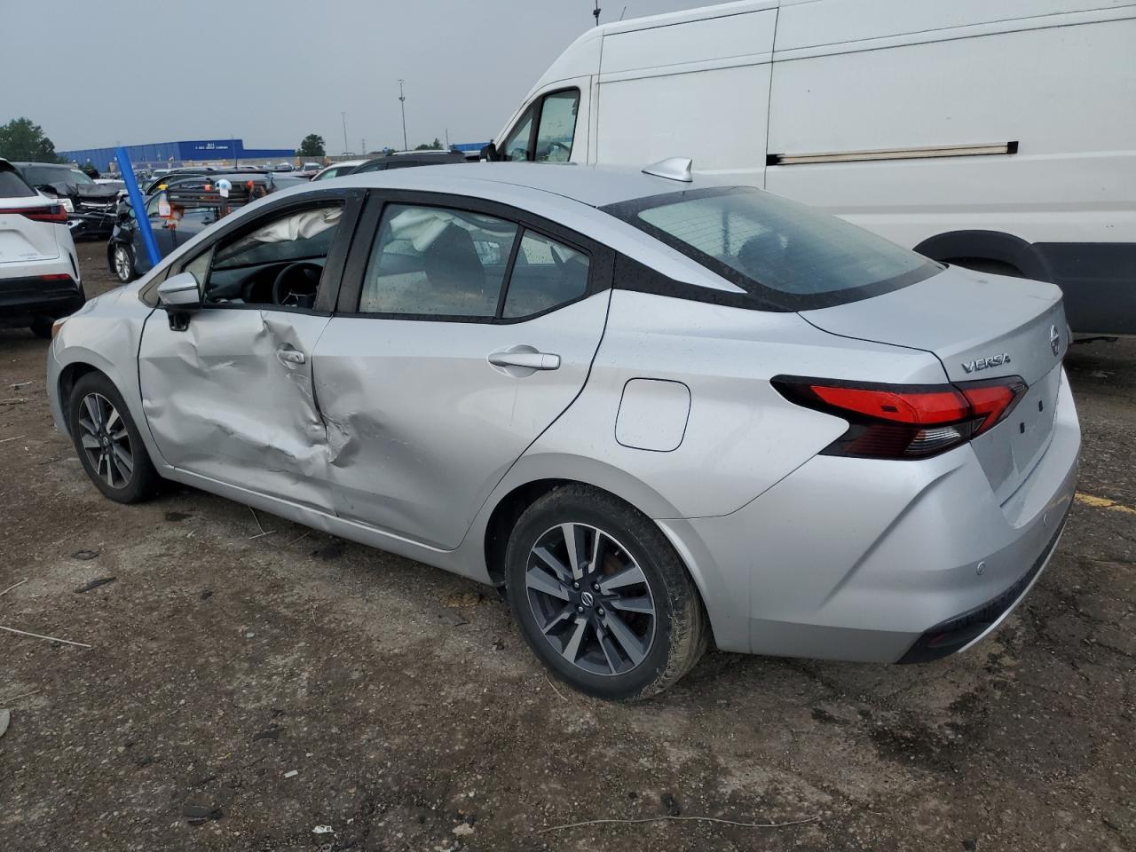 2021 NISSAN VERSA