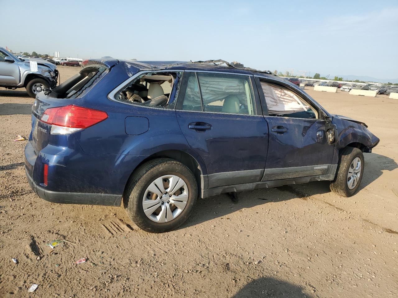 2010 SUBARU Outback