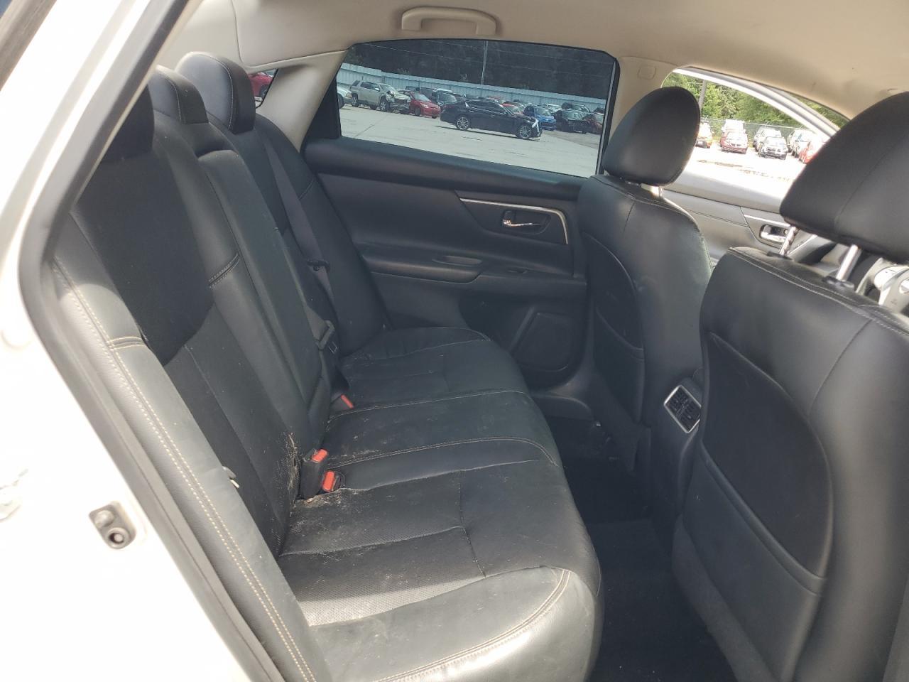2017 NISSAN ALTIMA