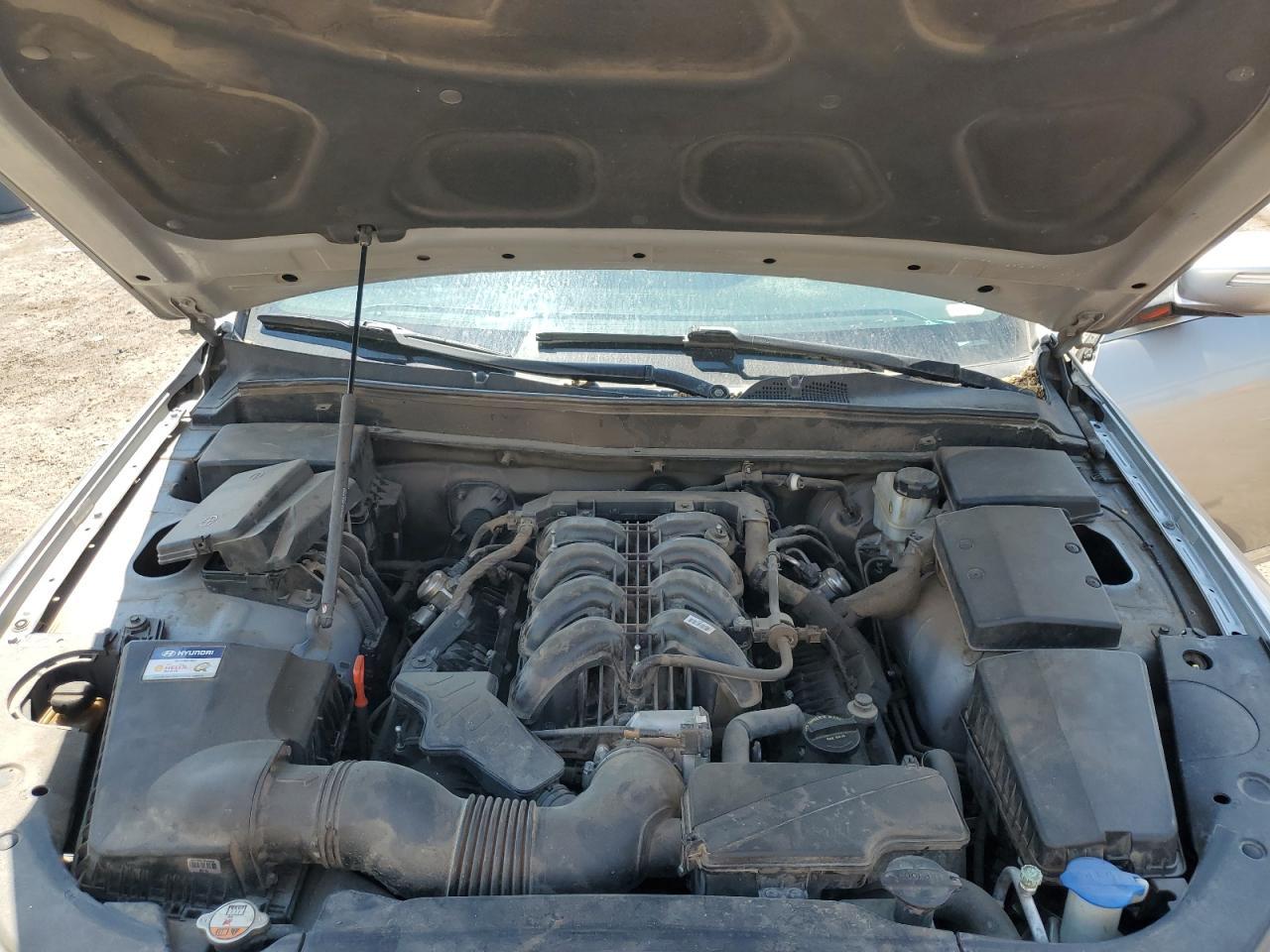 2013 HYUNDAI GENESIS