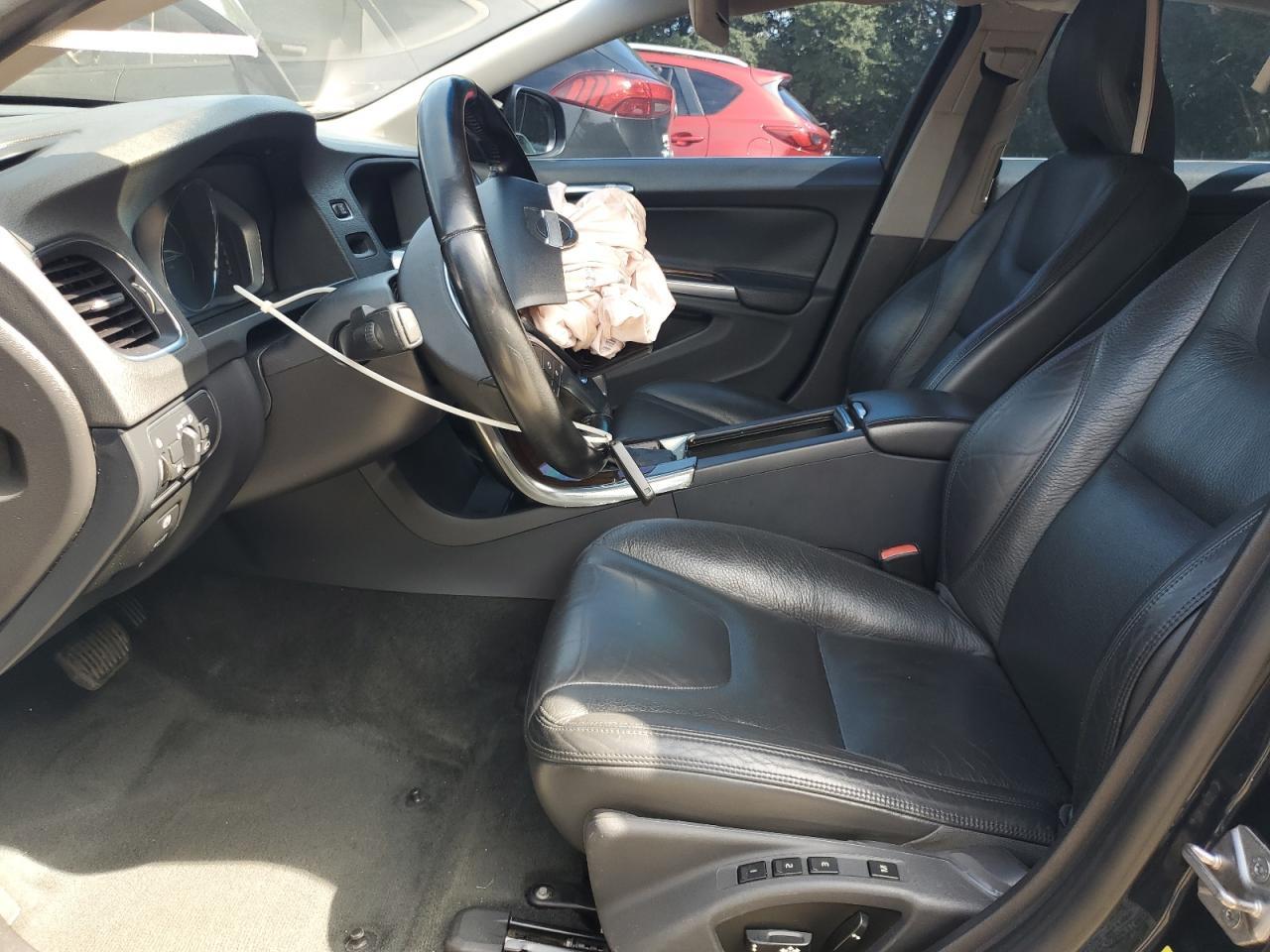 2014 VOLVO S60