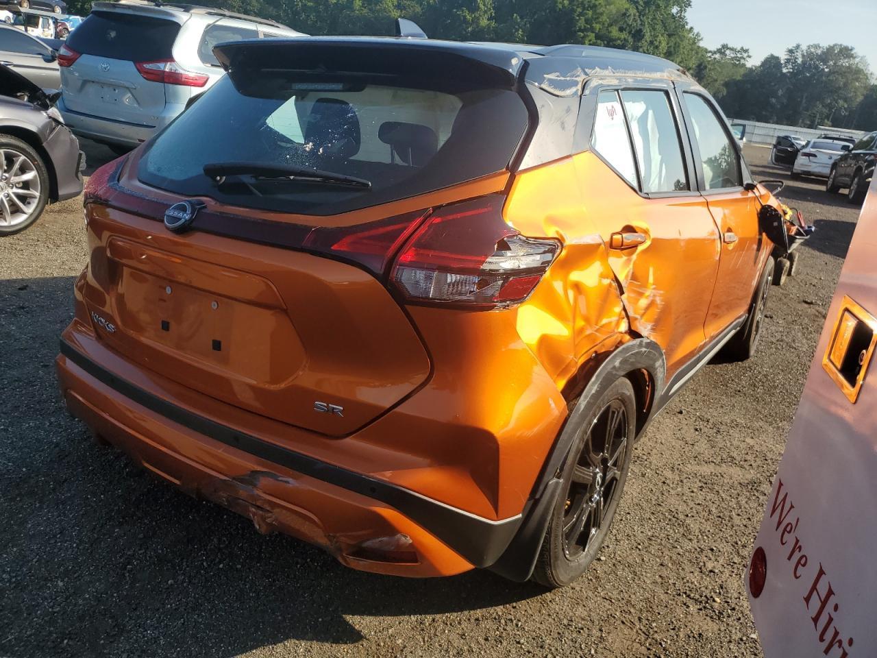 2023 NISSAN KICKS