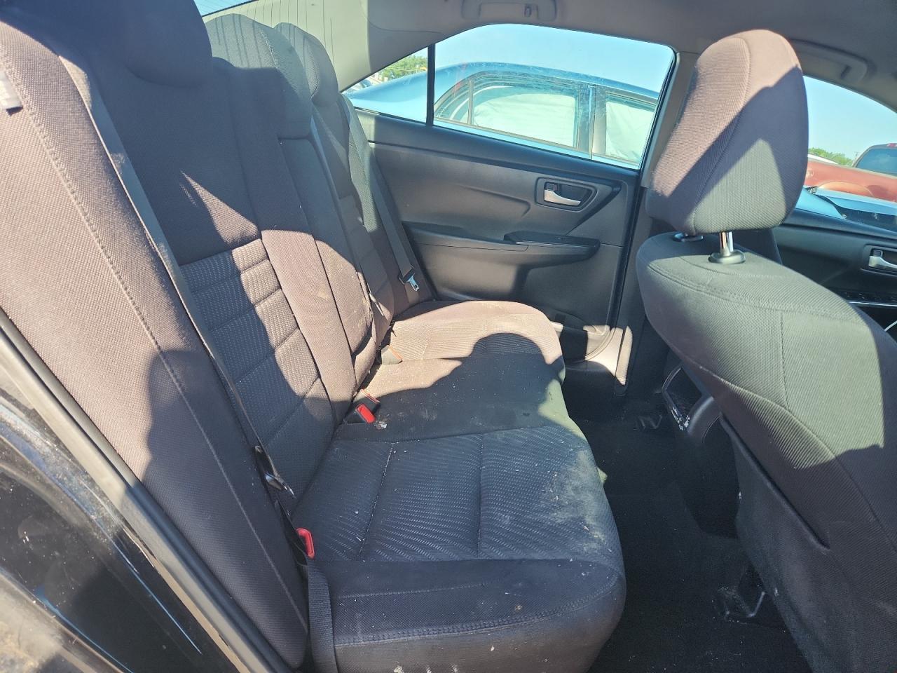 2016 TOYOTA CAMRY