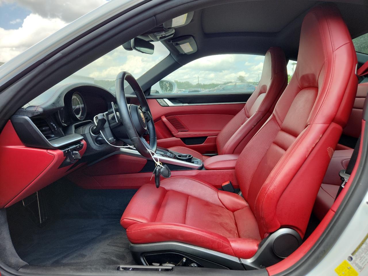2020 PORSCHE 911