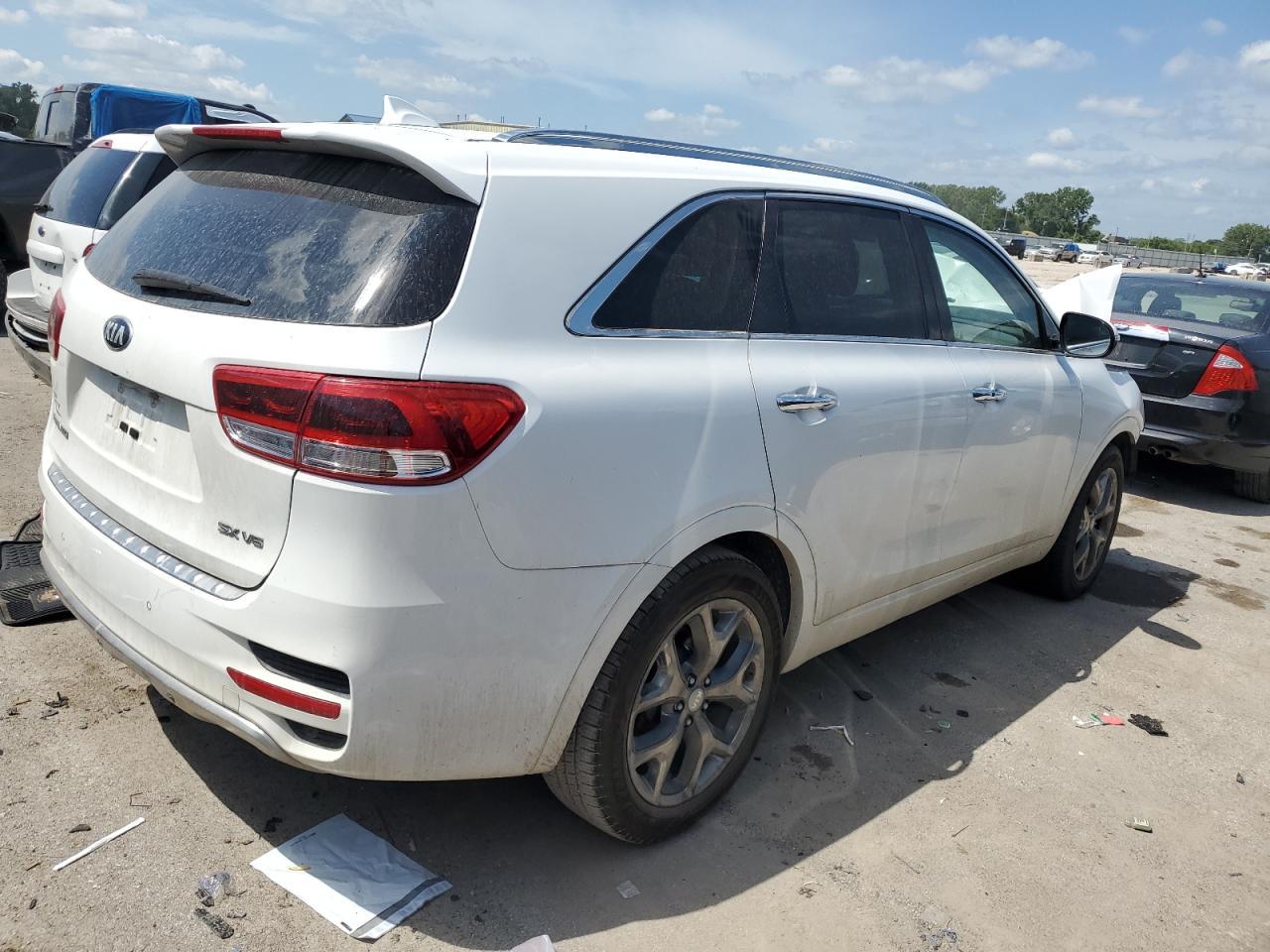 2017 KIA SORENTO