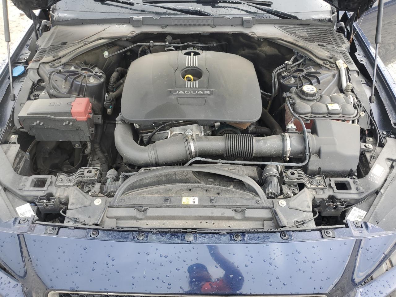 2017 JAGUAR XE