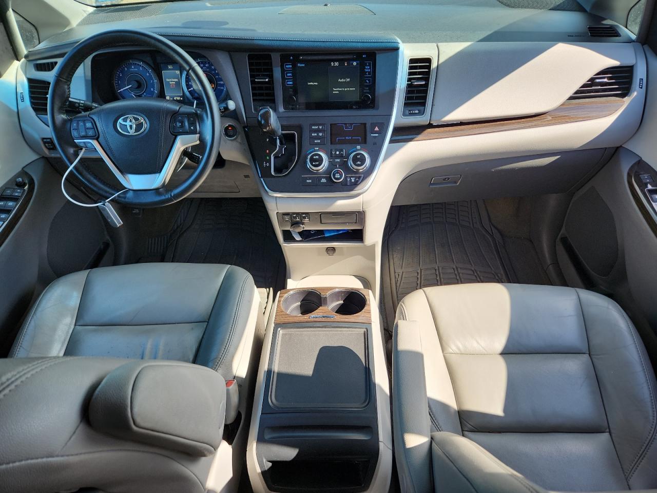 2015 TOYOTA SIENNA