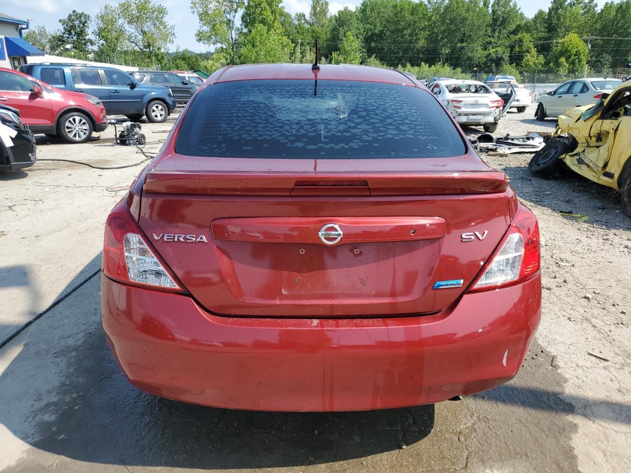 2016 NISSAN VERSA