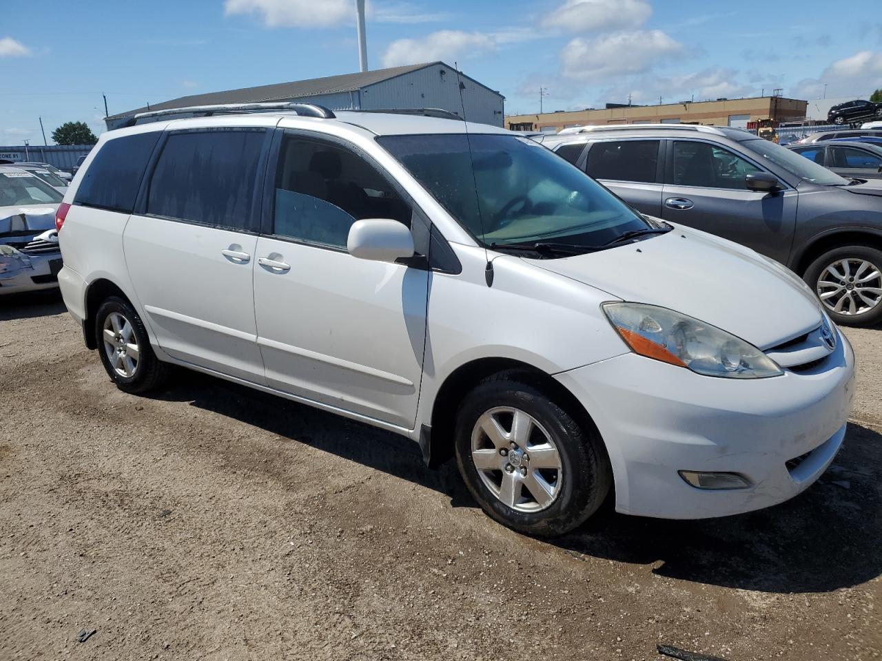 2008 TOYOTA SIENNA