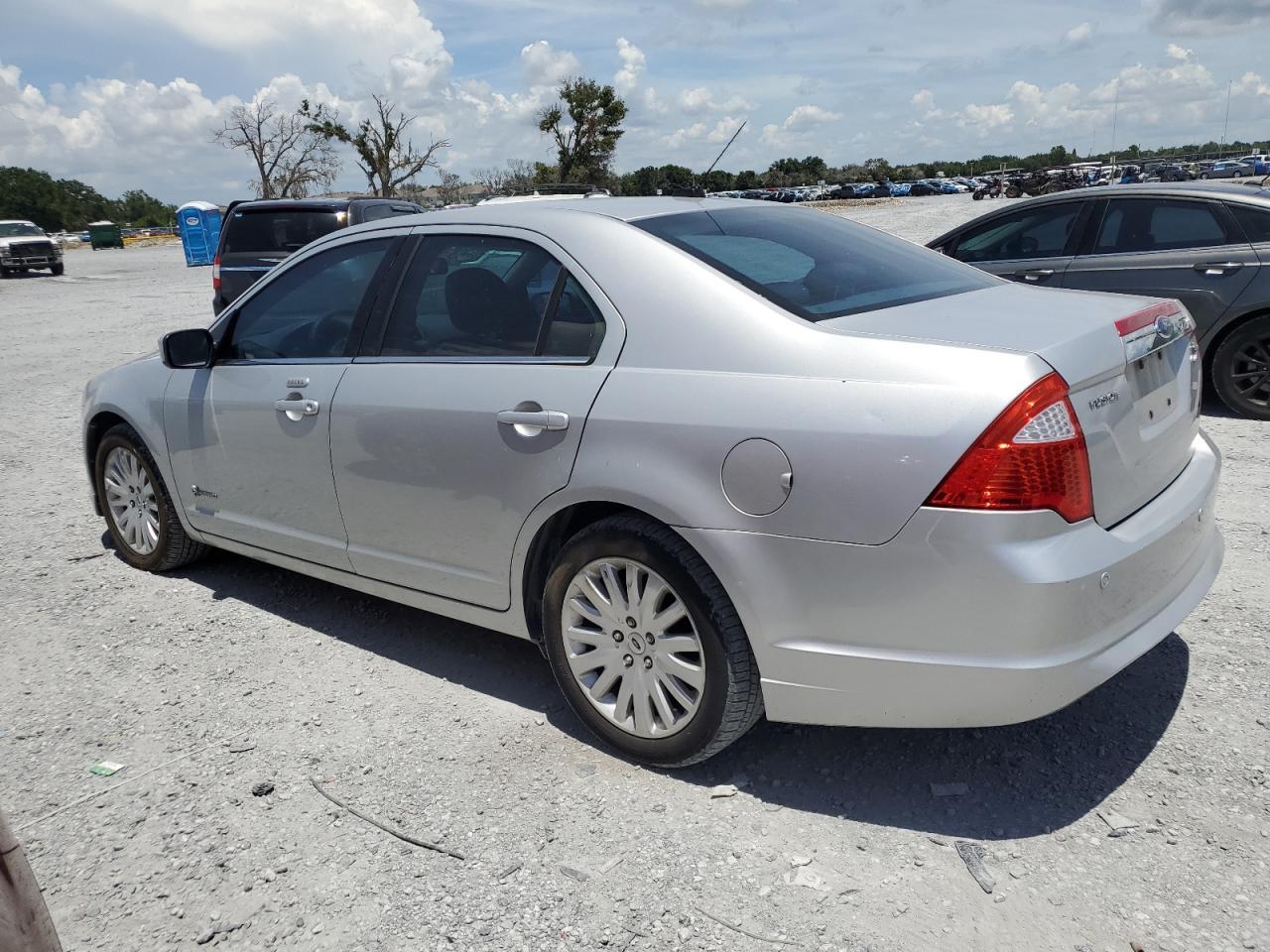 2010 FORD FUSION