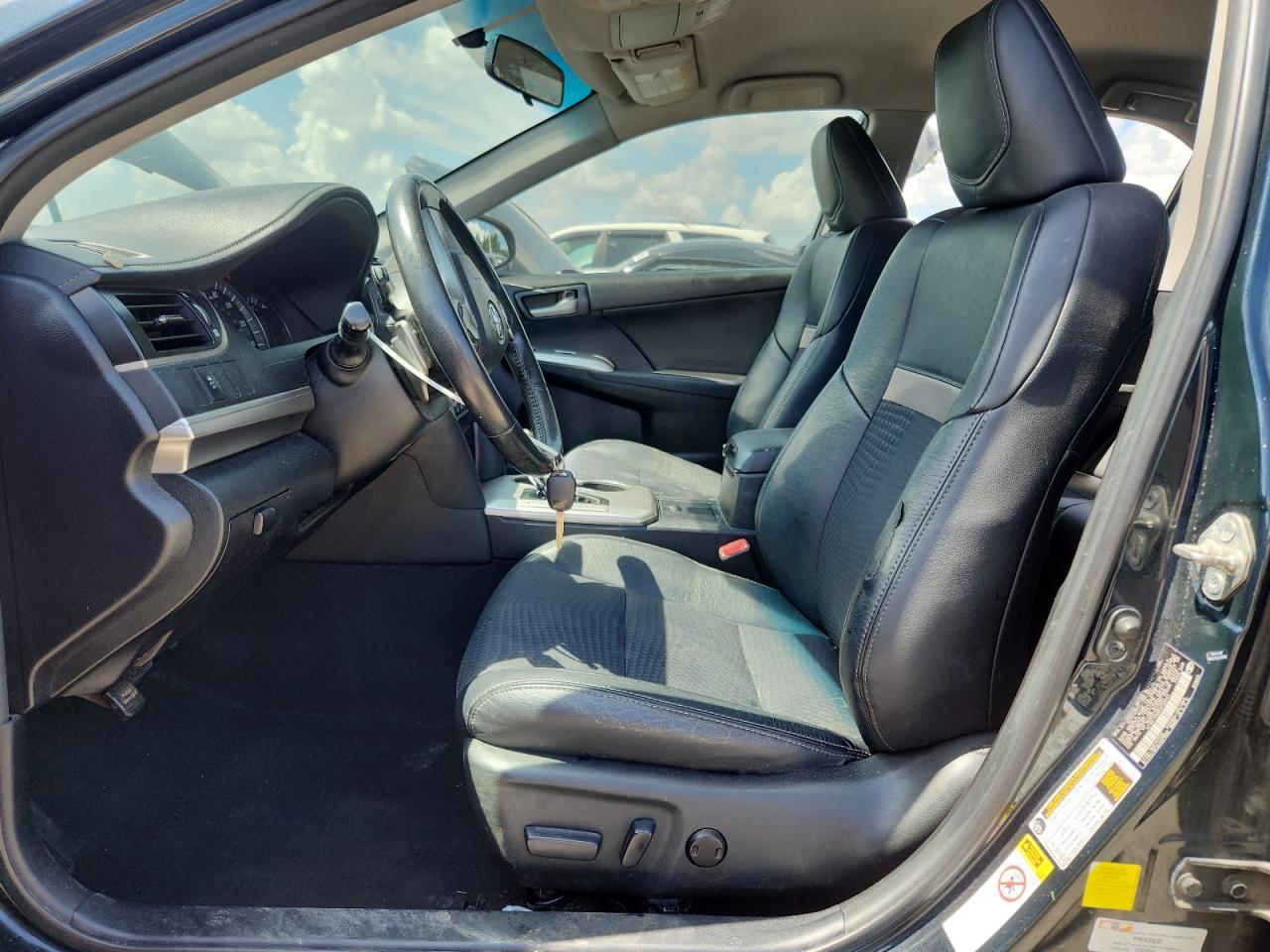 2014 TOYOTA CAMRY