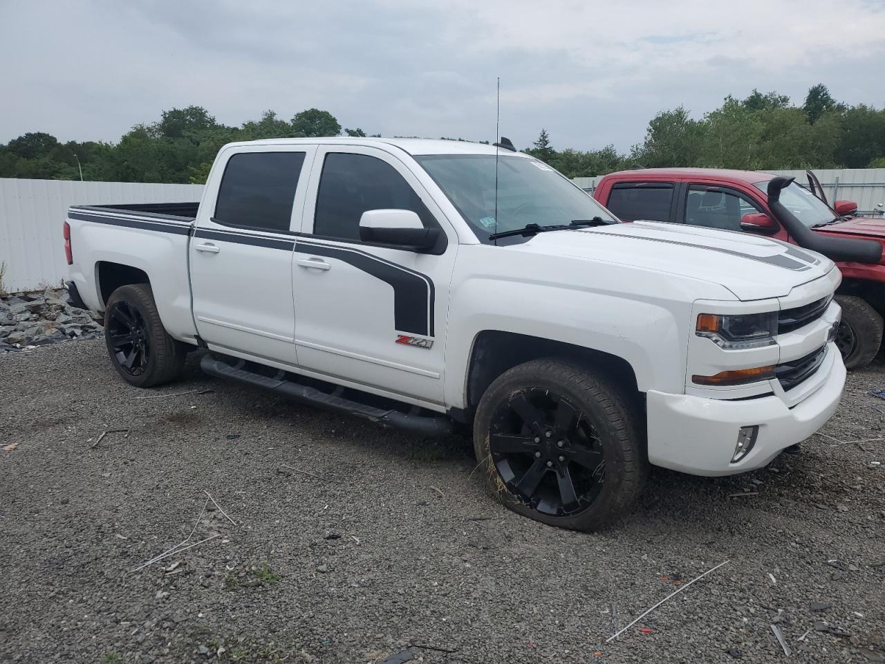 2017 CHEVROLET Silverado