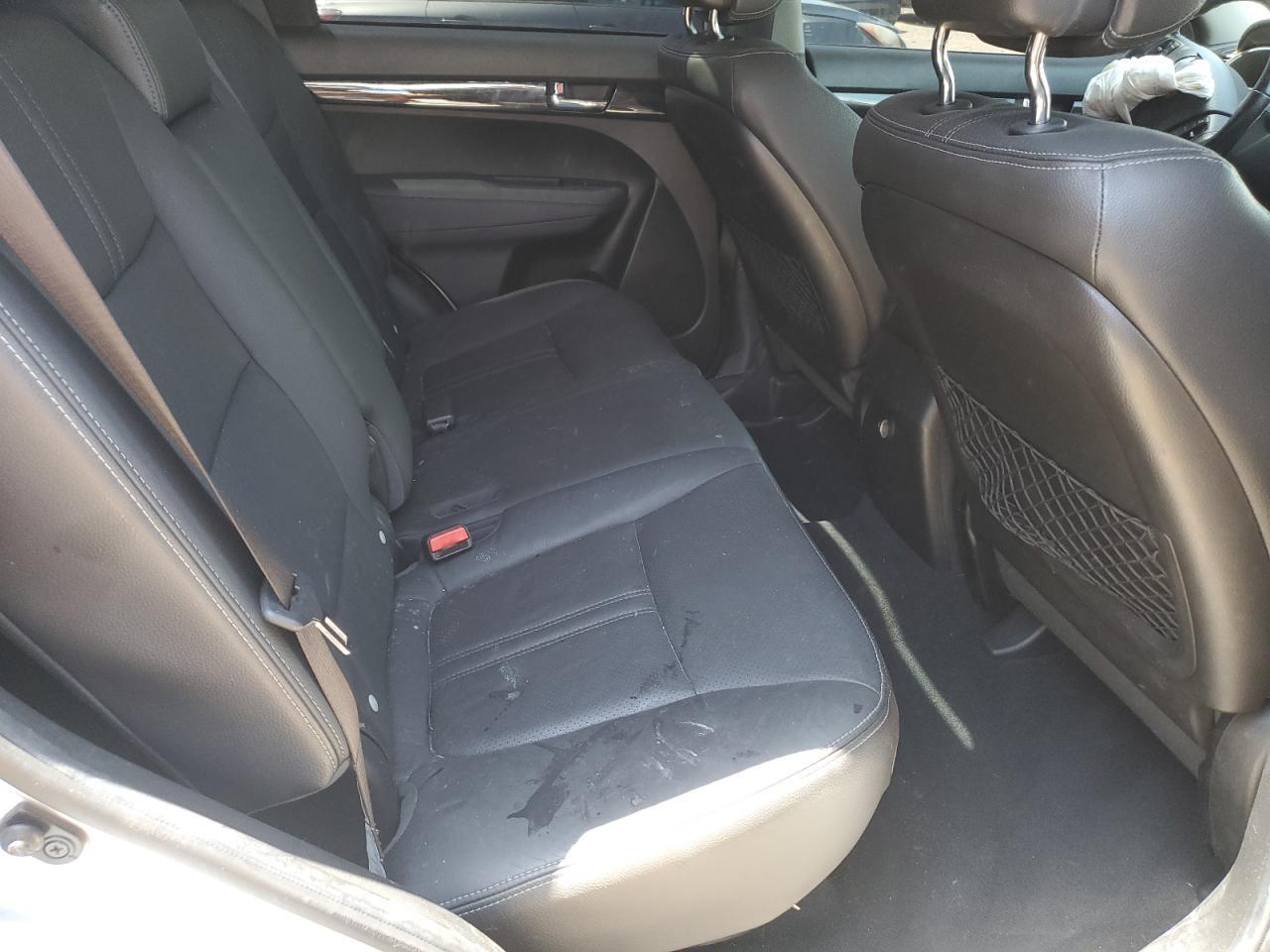 2011 KIA SORENTO